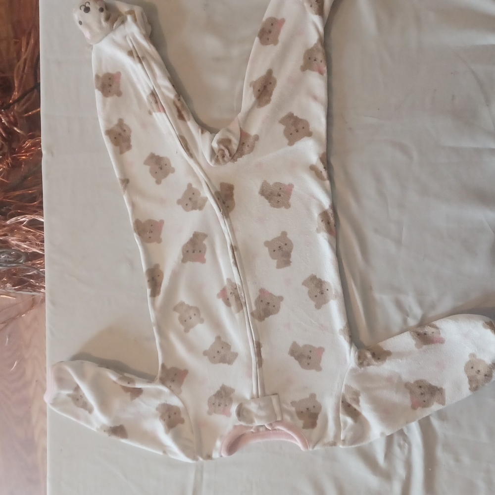 Child of Mine by Carter's little bear 1zie 6-9mo